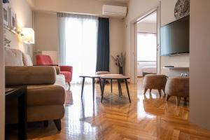 Gambar di galeri bagi Luxurious 4 bdrm+3 bath Apt in the heart of Athens di Athens