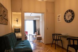 Gambar di galeri bagi Luxurious 4 bdrm+3 bath Apt in the heart of Athens di Athens