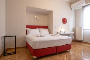 Gambar di galeri bagi Luxurious 4 bdrm+3 bath Apt in the heart of Athens di Athens