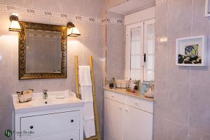 Koupelna v ubytování Turismo Casa Benito + 18 fotografií