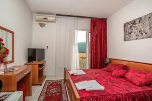 Postel nebo postele na pokoji v ubytování " Villa Kruna Lux "
