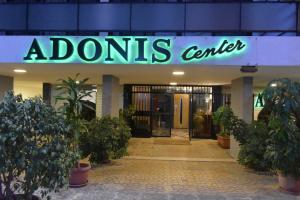 Exteriér nebo vchod ubytování Adonis Furnished Suites