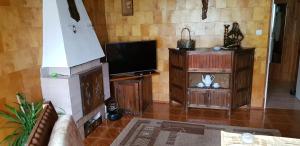 TV a/nebo společenská místnost v ubytování Blizniak nad Morzem