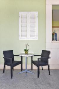 Afbeelding uit fotogalerij van Apartmani Roso in Makarska