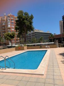 Bazén v ubytování GEMELO 23 APARTMENT BEACH LEVANTE nebo v jeho okolí