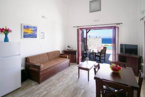 Gallery image of ANEFANTI VILLAS in Agios Kirykos