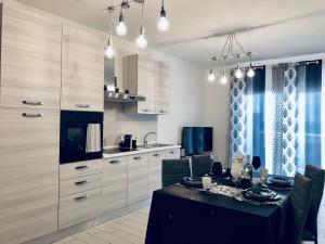 Nhà bếp/bếp nhỏ tại Il Tramonto Luxury House