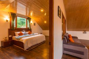 Postel nebo postele na pokoji v ubytování Zostel Homes Theog (Shimla)