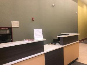 Fotografie z fotogalerie ubytování Elmhurst Hotel v Queensu