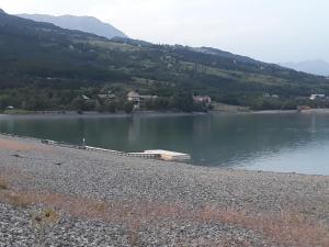 Φυσικό τοπίο κοντά σε αυτό το κάμπινγκ +2 φωτογραφίες