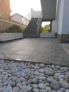 Φωτογραφία από το άλμπουμ του Apartment Djordje Budva-Jaz σε Kukaljevina