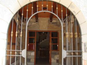 The facade or entrance of Apartamentos Saila