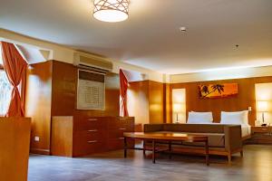 Posezení v ubytování Crown Regency Beach Resort