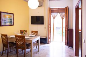 Foto dalla galleria di Villa Franca Mini Appartamenti a Bisceglie