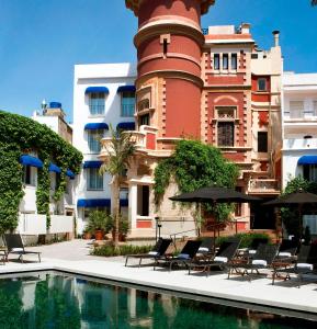 Bazén v ubytovaní Hotel Medium Sitges Park alebo v jeho blízkosti