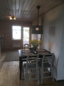 Fotografie z fotogalerie ubytování Seaside cottage v destinaci Kõiguste