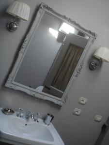 A bathroom at B&B Pieve Degli Artisti Még 37 kép