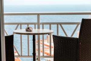 A general sea view or a sea view taken from Az apartmant