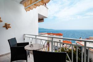 A general sea view or a sea view taken from Az apartmant