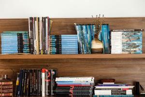 The library in Az apartmant