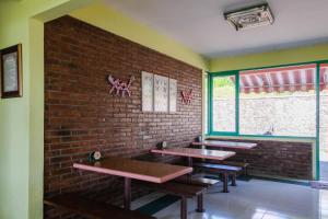 Foto sihtkohas Salatiga asuva majutusasutuse RedDoorz Syariah near Kopeng Treetop Adventure galeriist