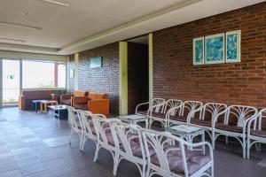 Istumisnurk majutusasutuses RedDoorz Syariah near Kopeng Treetop Adventure