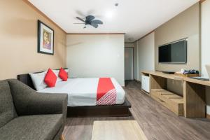 TV a/nebo společenská místnost v ubytování DG Grami Hotel