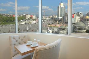 Χώρος καθιστικού στο Kartal Palace Taksim Square FAMILY HOTEL