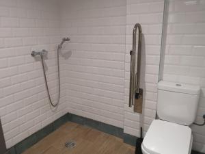 A bathroom at Aljibe Casa Rural