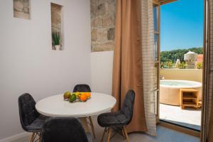 Balkón nebo terasa v ubytování Casa Antika Suites