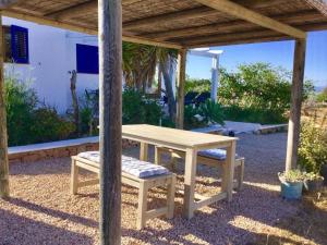 Vonkajšia záhrada v ubytovaní Ca n'Antonia Formentera