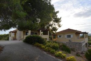 Gallery image of Filoxenos Estia-Houses in Porto Heli