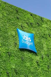 Certifikát, hodnocení, plakát nebo jiný dokument vystavený v ubytování ibis budget Bordeaux Aéroport
