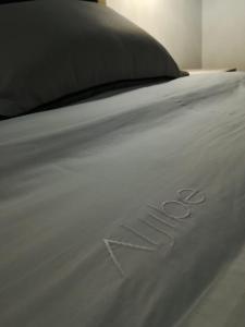 A bed or beds in a room at Aljibe Casa Rural