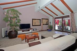 Et tv og/eller underholdning på Apartments Mirna