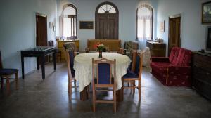Зона вітальні в Country house Dunjin Konak