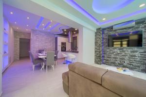 Posedenie v ubytovaní Luxury VALL Apartment