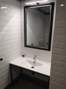 A bathroom at Aljibe Casa Rural