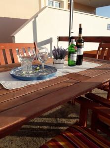 Getränke in der Unterkunft Apartments Sanja