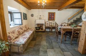 Χώρος καθιστικού στο Villa Livas +67 φωτογραφίες