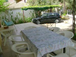 Foto dalla galleria di Lefkas house with garden a Tsoukalades