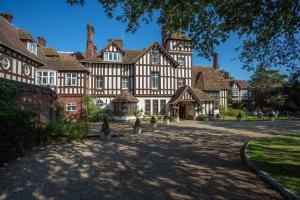 The building where the hotel is located 