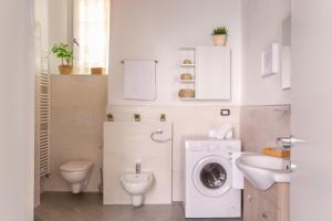 Ένα μπάνιο στο Foresteria della Corte +19 φωτογραφίες