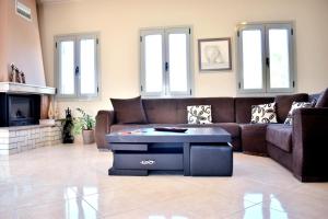 Gallery image of Almyrida sea view house in Almirida