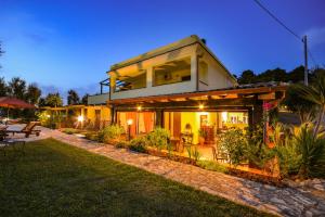 Bangunan di mana terletaknya the country house