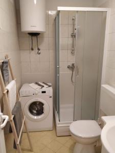 Koupelna v ubytování Šibenik Gorica Studio apartman 5XL + 17 fotografií
