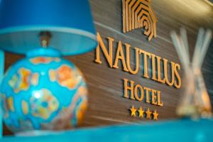 Nautilus Hotel的证书、奖牌、标识或其他文件