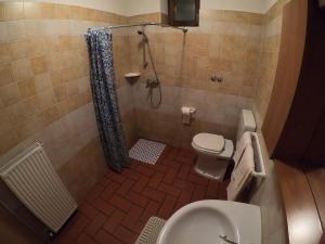 Koupelna v ubytování Agriturismo Bozica