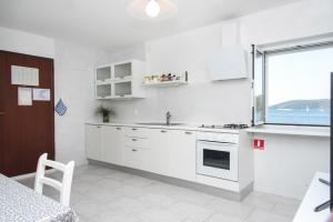 Apartments Lavanda tesisinde mutfak veya mini mutfak