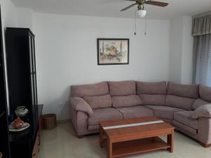Posedenie v ubytovaní Apartamento 2 hab.en El Parador